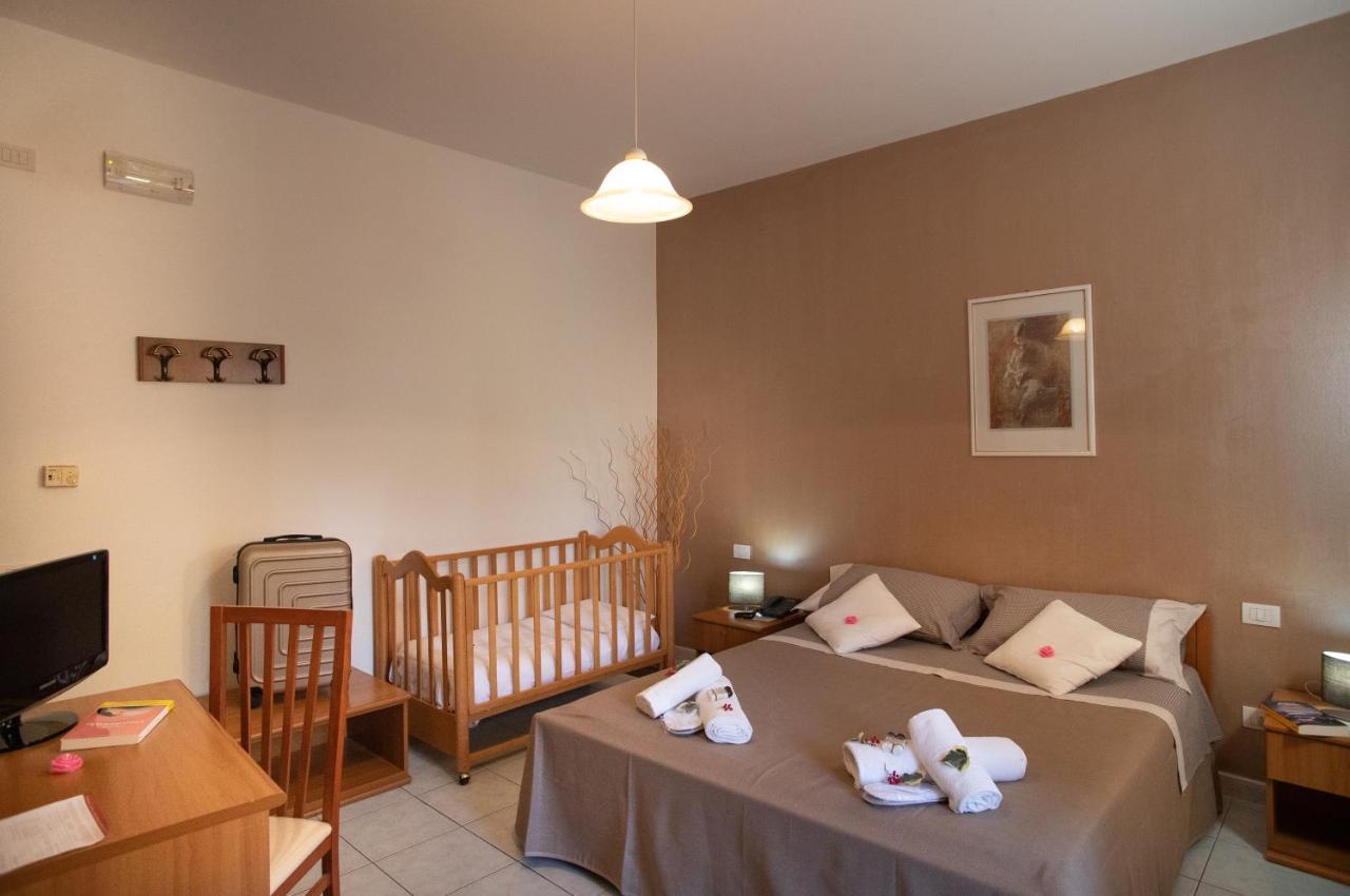 Hotel Kiris Viggiano Esterno foto