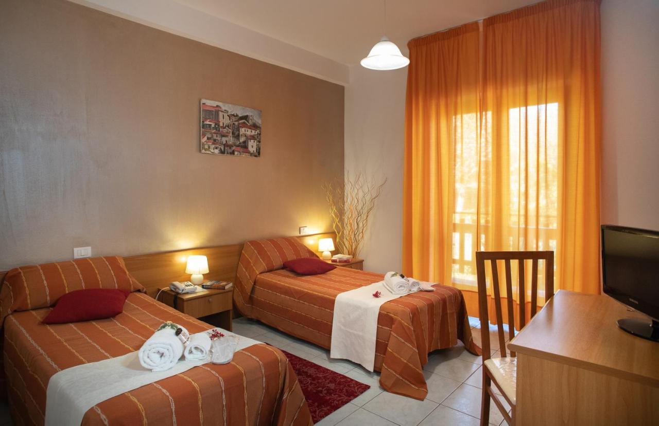 Hotel Kiris Viggiano Camera foto